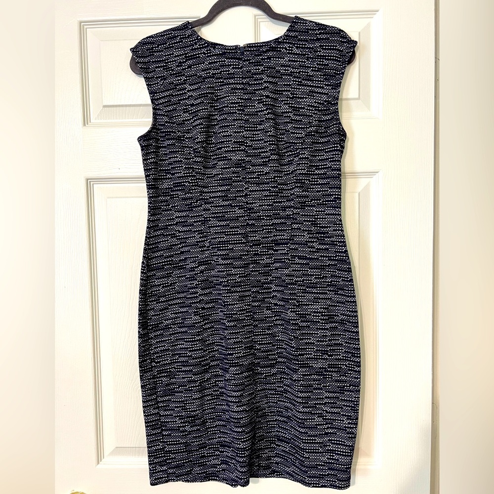 🌺Ann Taylor Shift Dress (3/$50)